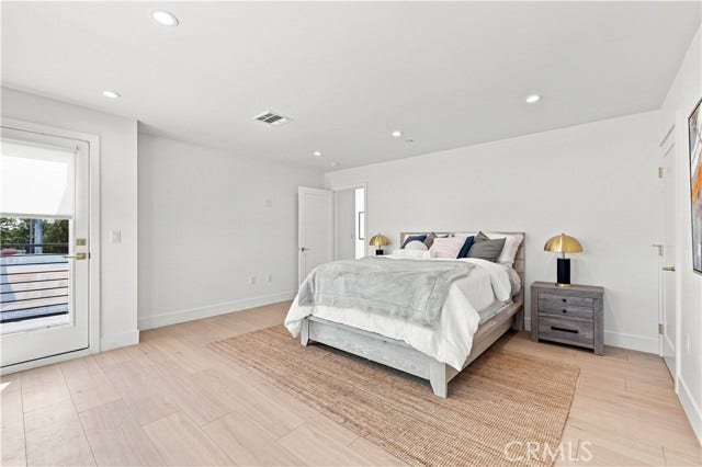 13357 W Cellest PKWY, Pacoima, CA 91331