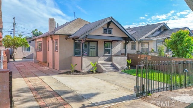 Property photo for 326 -328 W 47th, Los Angeles, CA