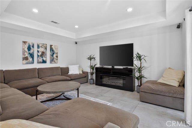 13964 Morrison ST, Sherman Oaks, CA 91423
