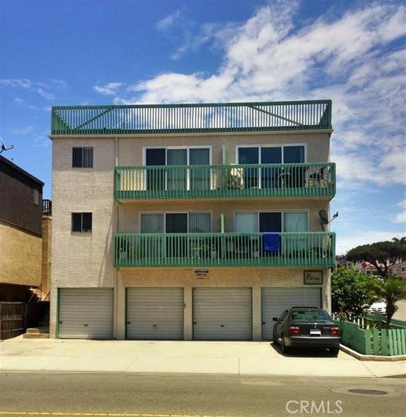 Property photo for 802 Monterey Boulevard, Hermosa Beach, CA