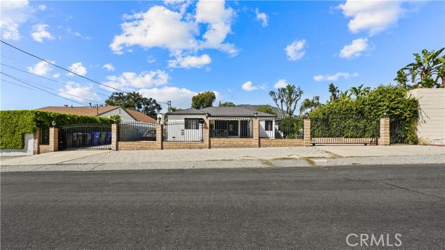 Property photo for 7815 Fenwick, Los Angeles, CA