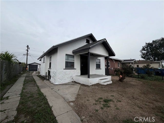 Property photo for 121 W 84th, Los Angeles, CA