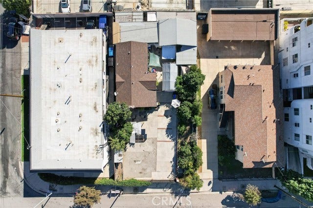 6856 Laurel Canyon BLVD, North Hollywood, CA 91605