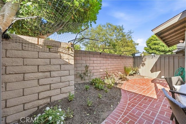 17515 Via Lindo, Tustin, CA 92780 17515 Via Lindo, Tustin, CA 92780