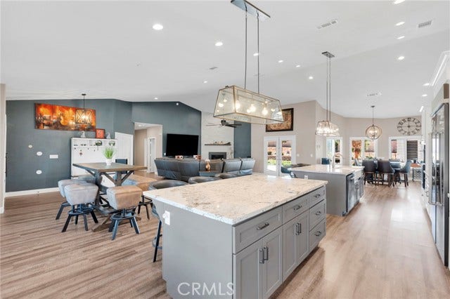6980 Oak View CT, Oak Hills, CA 92344 6980 Oak View CT, Oak Hills, CA 92344