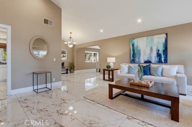 5550 E Edgemar, Anaheim, CA 92807