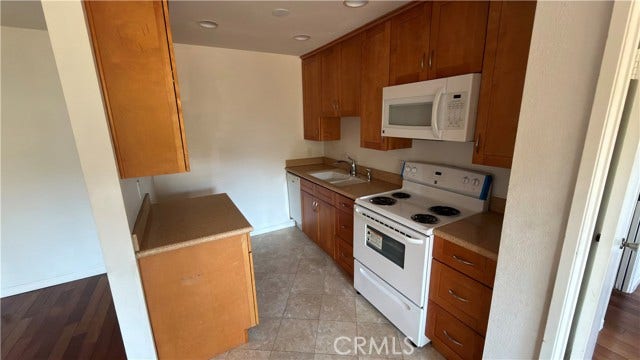 Property photo for 5840 Benner, #102, Los Angeles, CA