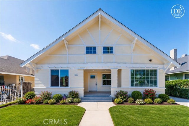Property photo for 2041 W 29th PL, Los Angeles, CA