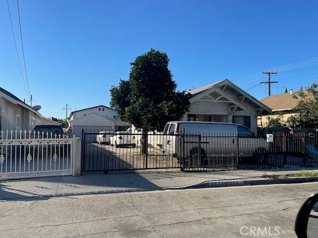 Property photo for 1656 16581 E 61st, Los Angeles, CA