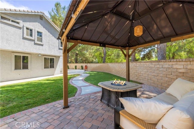 23800 Woodpark CT, Valencia, CA 91354