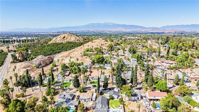 7353 Pontoosuc, Riverside, CA 92504