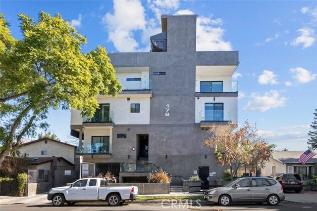 Property photo for 178 Alexandria AVE, Los Angeles, CA