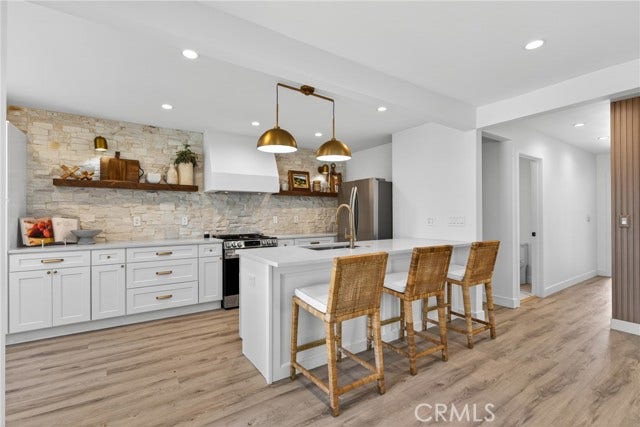 Property photo for 4562 W 142nd ST, Hawthorne, CA