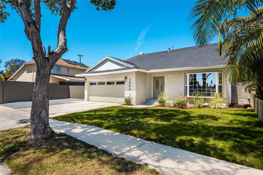 Property photo for 1455 E Bach ST, Carson, CA