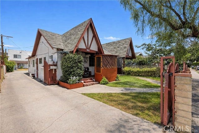Property photo for 943 W 65th, Los Angeles, CA