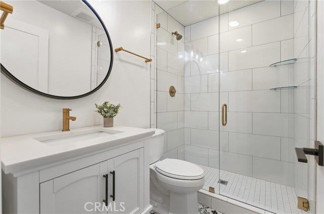 17515 Via Lindo, Tustin, CA 92780 17515 Via Lindo, Tustin, CA 92780