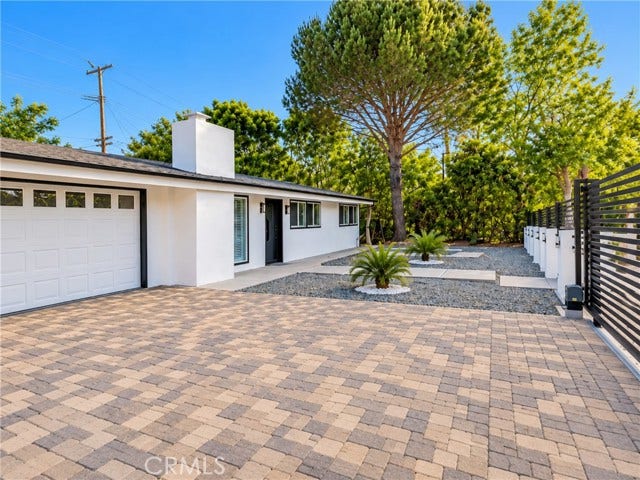 12182 Bradford, Granada Hills, CA 91344 12182 Bradford, Granada Hills, CA 91344
