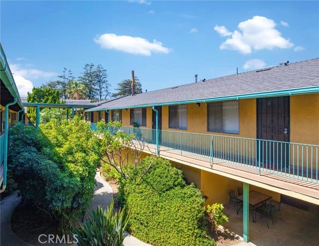 1817 E 2nd ST, Duarte, CA 91010
