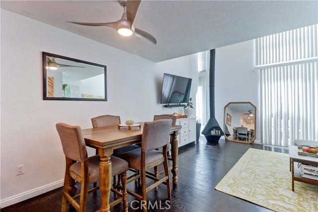 1048 Cabrillo Park DR, #A, Santa Ana, CA 92701