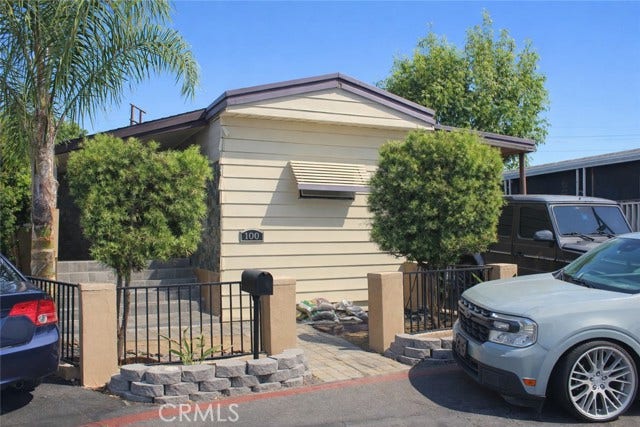 Property photo for 17705 S Western AVE, #100, Gardena, CA