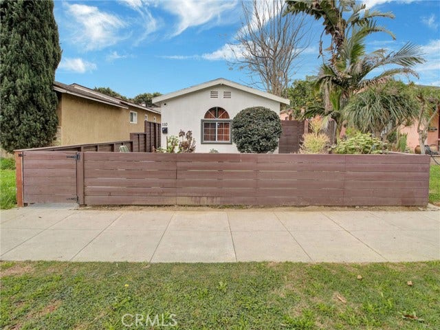 Property photo for 110 W Forhan ST, Long Beach, CA