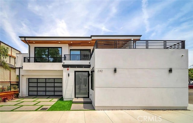 Property photo for 242 S Broadway, Redondo Beach, CA