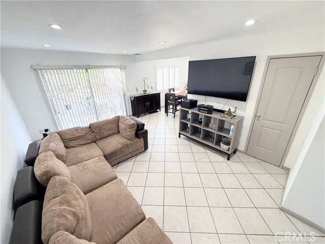 Property photo for 900 E Sagebank, Carson, CA
