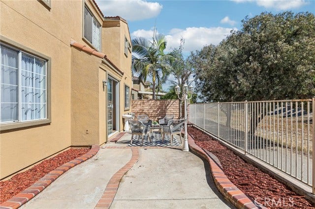 7210 Paseo Del Rio, Commerce, CA 90040 7210 Paseo Del Rio, Commerce, CA 90040