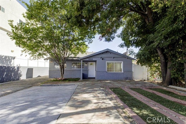 Property photo for 14918 Wyandotte, Los Angeles, CA