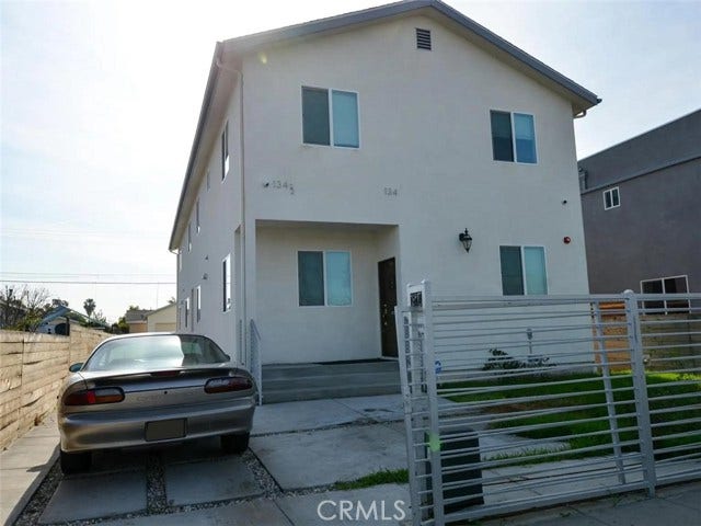 Property photo for 134 E 104th, Los Angeles, CA