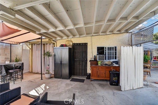 6856 Laurel Canyon BLVD, North Hollywood, CA 91605