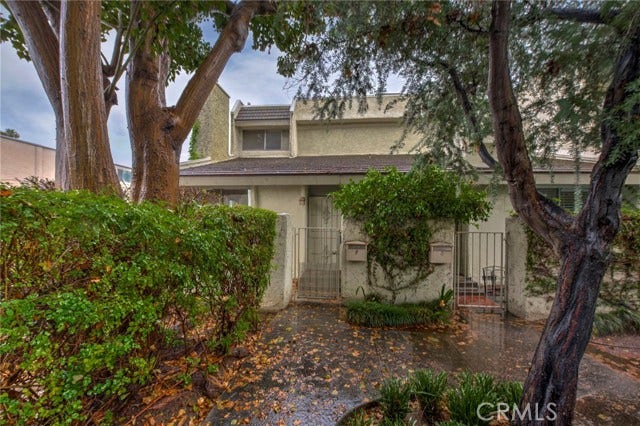 Property photo for 11786 Moorpark ST, #F, Studio City, CA