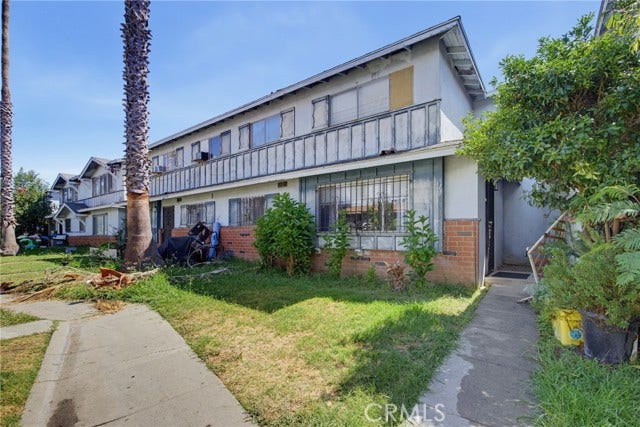 Property photo for 13 Paradise, Carson, CA