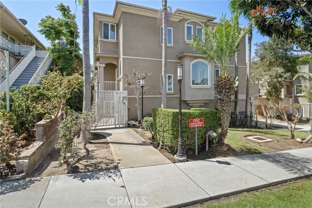 Property photo for 328 E Imperial AVE, #1, El Segundo, CA