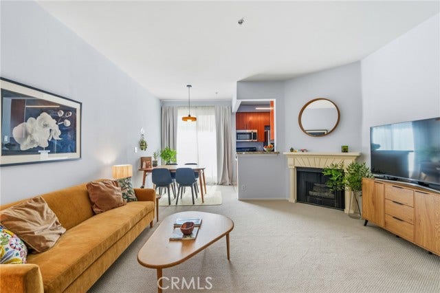 Property photo for 620 S Gramercy PL, #211, Los Angeles, CA