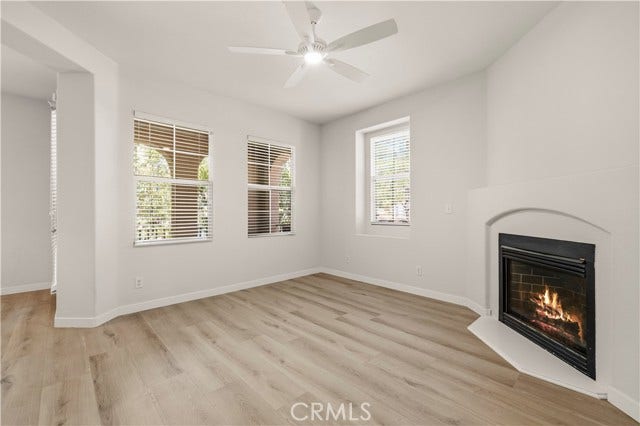 28157 Ashbrook, Valencia, CA 91354