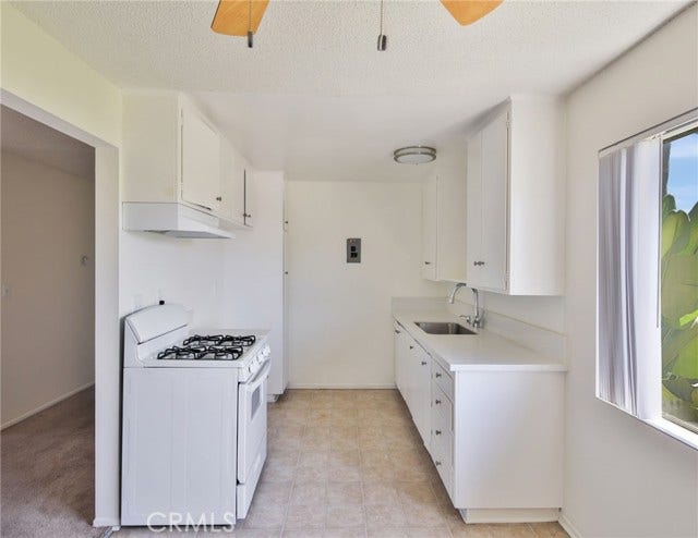 1817 E 2nd ST, Duarte, CA 91010