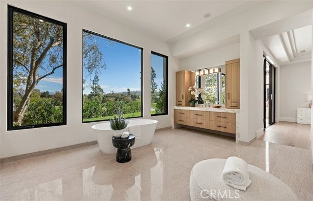 76 Hillcrest LN, Newport Beach, CA 92660