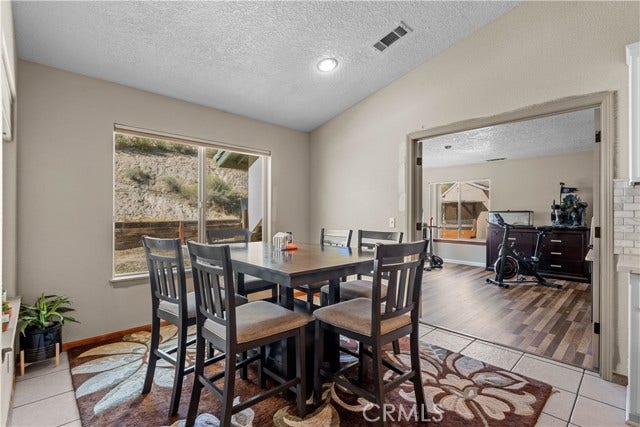 3950 Coriander Drive, Hesperia, CA 92345