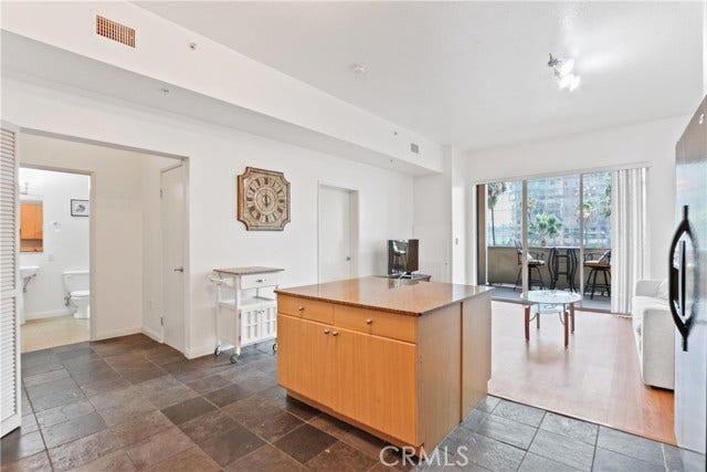 Property photo for 488 E Ocean BLVD, #507, Long Beach, CA