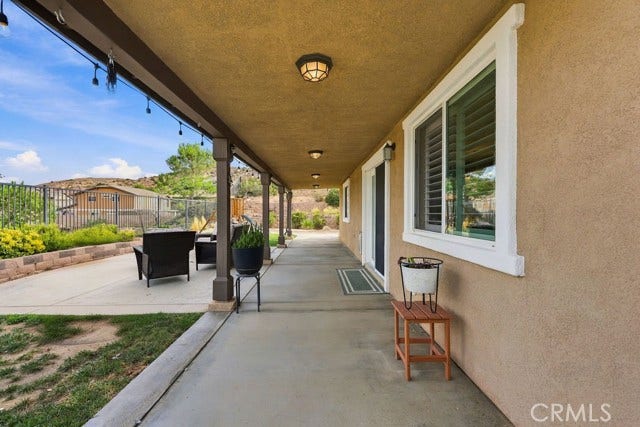 38462 Siamese Ln, Palmdale, CA 93551