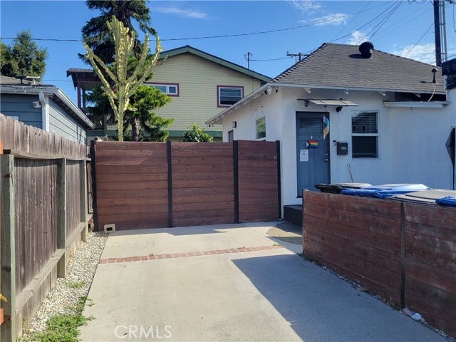 Property photo for 2828 E 10th, Long Beach, CA