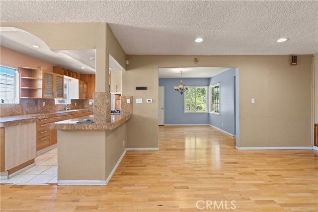 10561 Marklein, Mission Hills, CA 91345