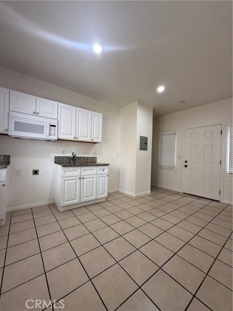 Property photo for 1085 Hoffman AVE, #10, Long Beach, CA