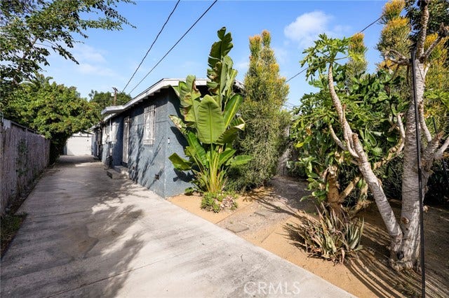 Property photo for 8917 Beach ST, Los Angeles, CA
