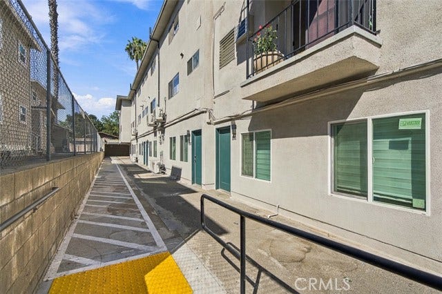 435 N Euclid, Pasadena, CA 91101