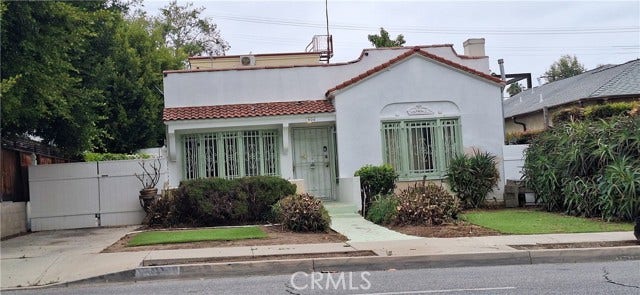 Property photo for 906 N Crescent Heights, Los Angeles, CA