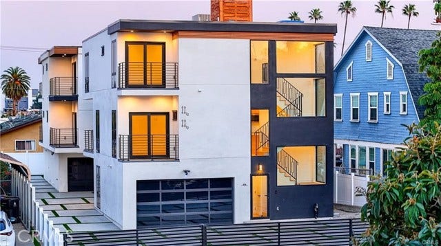 Property photo for 618 N Mariposa Ave AVE, Los Angeles, CA