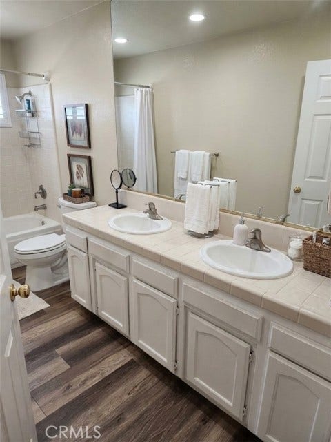 6358 N Forestiere, Fresno, CA 93722