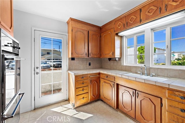 1801 Ripley AVE, Redondo Beach, CA 90278